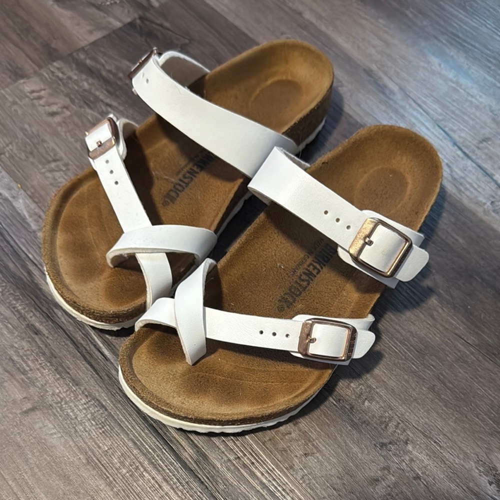 Girls Birkenstock White Strappy Sandals with Buckles
